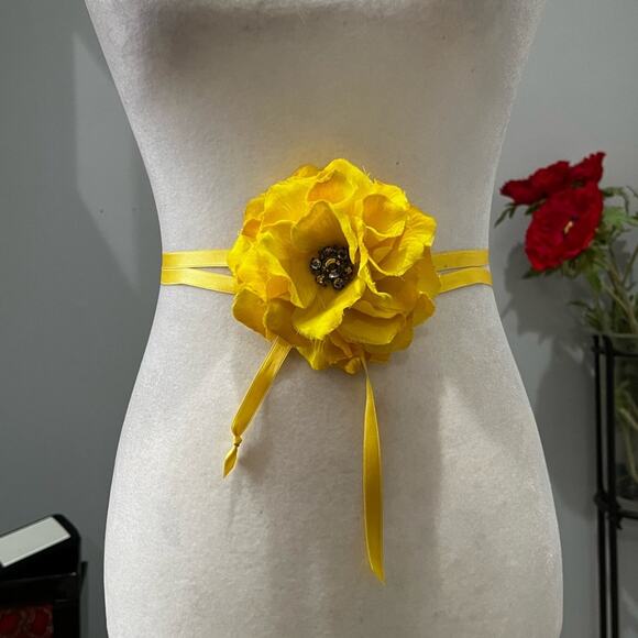 NEW J. Crew Silk Crystal RARE Floral Bloom Petal Waist Belt Tie Accessory Yellow main image 9